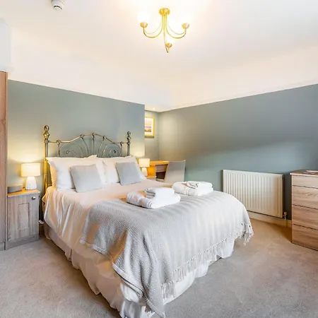 Far Nook * Ambleside